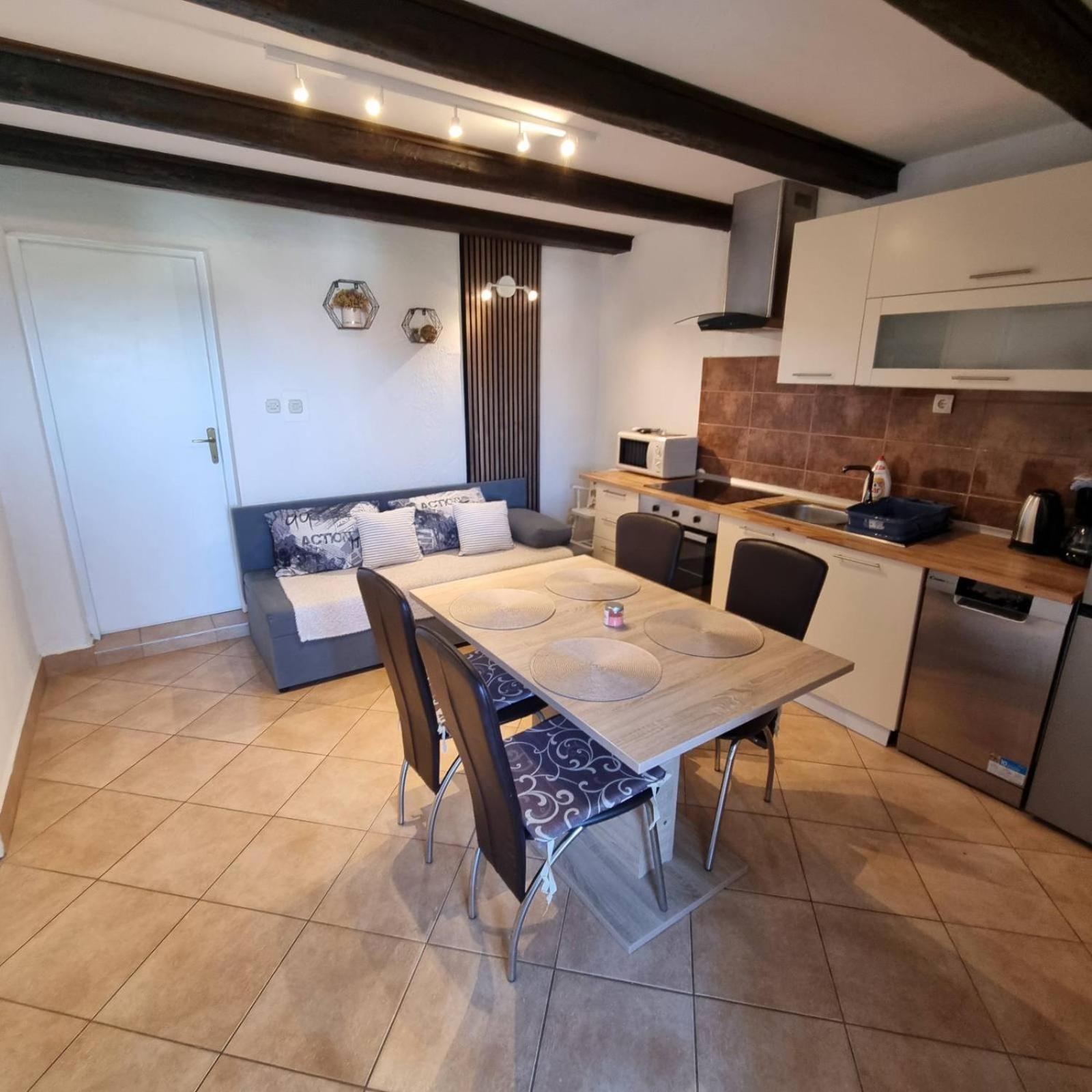 Apartmani Gero Lopar Εξωτερικό φωτογραφία