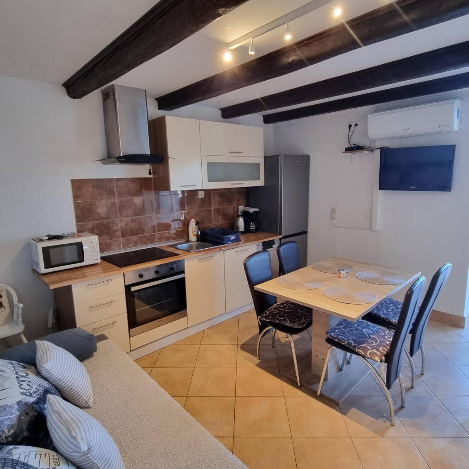 Apartmani Gero Lopar Εξωτερικό φωτογραφία